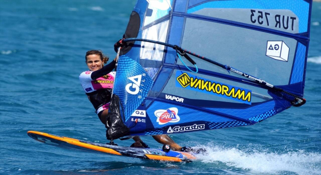 Yelkende 2021 Funboard Slalom Ligi 2. ayak yarışı İzmir’de yapıldı 