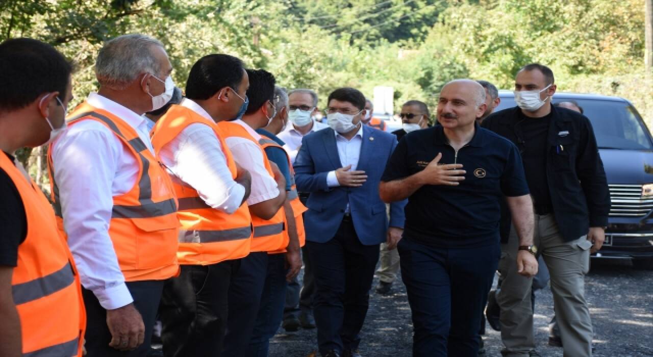 Bakan Karaismailoğlu, Bartın’da selde yıkılan köprünün yerine kurulan panel köprünün açılışına katıldı: