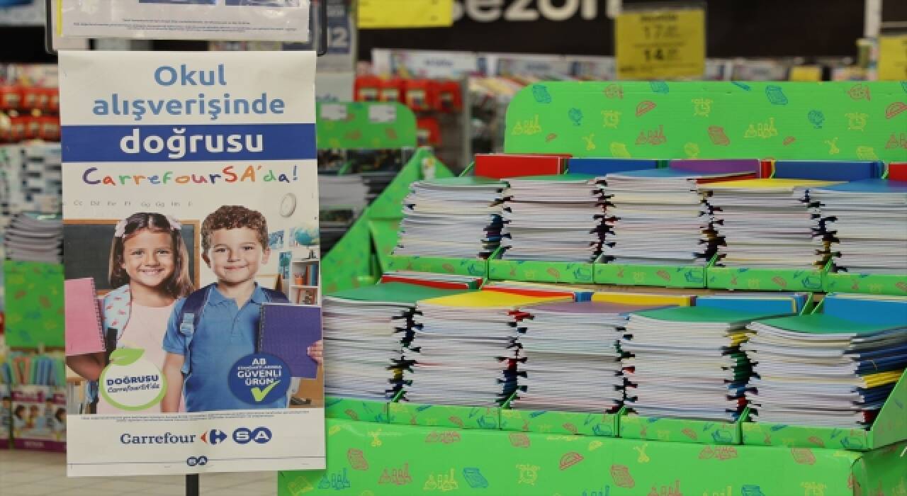 CarrefourSA binlerce kırtasiye ürününü müşterilerin beğenisine sunuyor