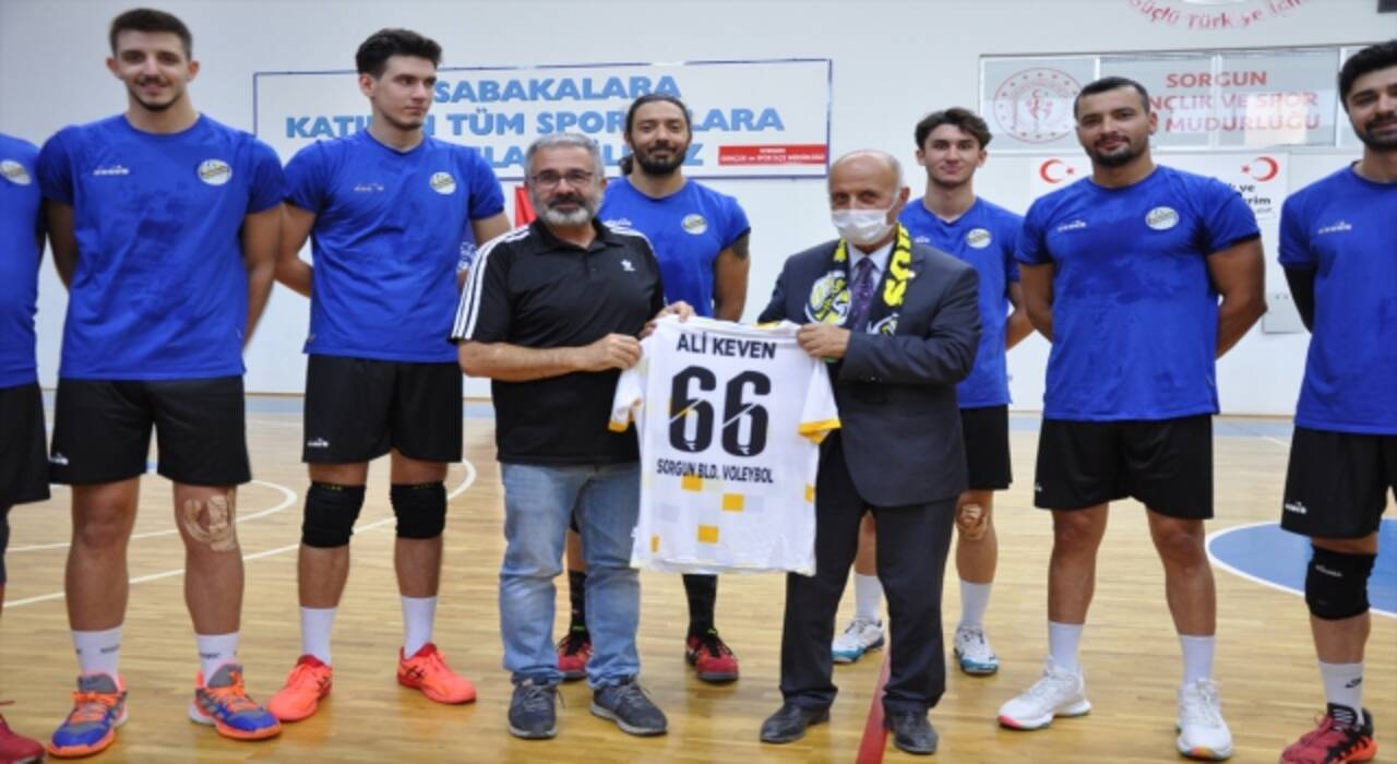 Milletvekili Keven’den Sorgun Belediyespor’a ziyaret