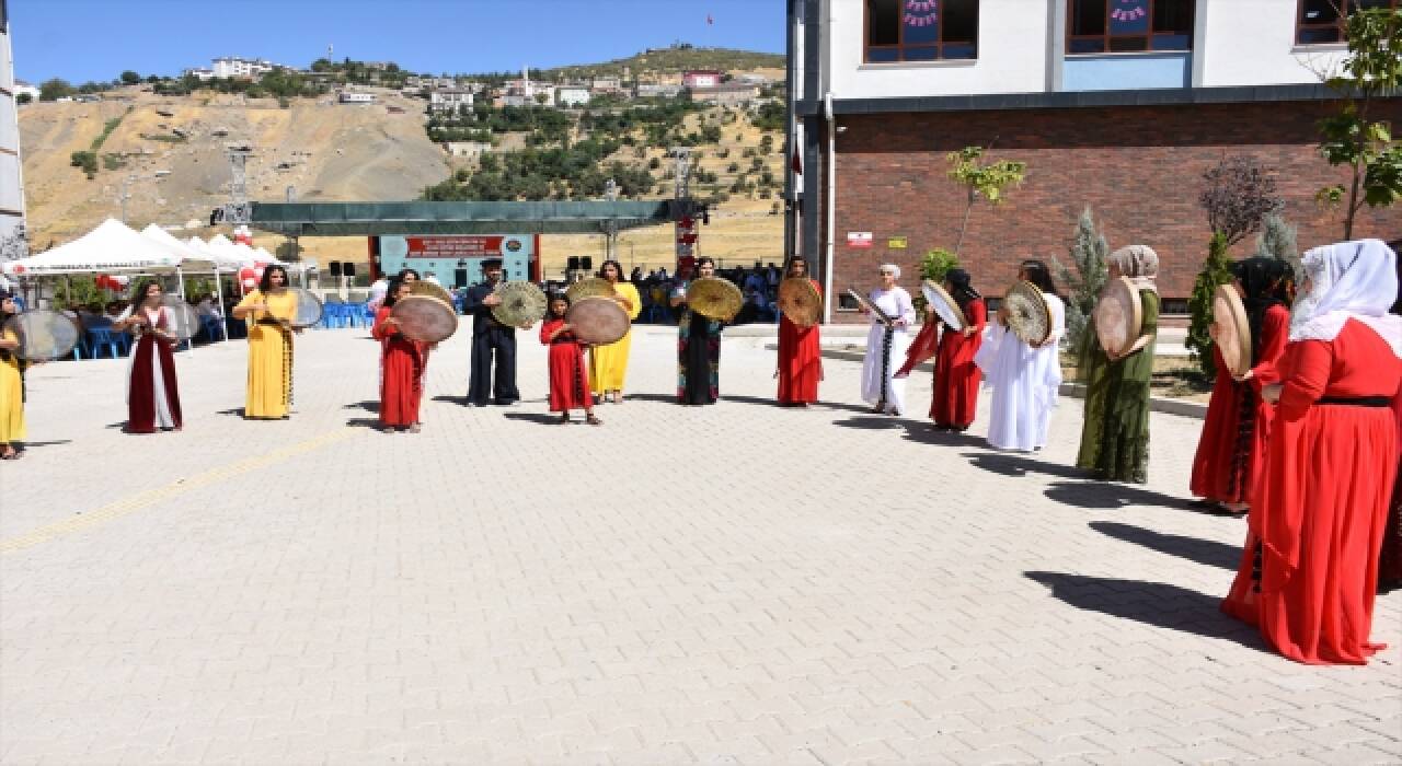 Milli Eğitim Bakanı Özer uyum haftasını Şırnak'ta açtı