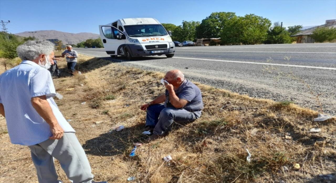 Elazığ’da iki hafif ticari araç çarpıştı: 6 yaralı