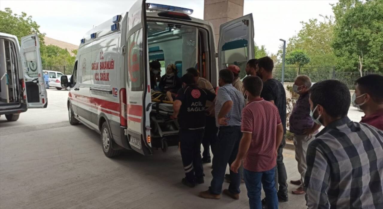 Kayseri’de traktörün römorku devrildi: 7 yaralı