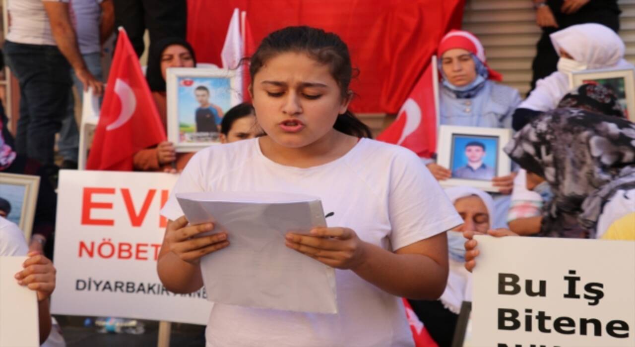 Diyarbakır annelerinin 3. yıla giren ”evlat nöbeti”ne destek ziyaretleri sürüyor 