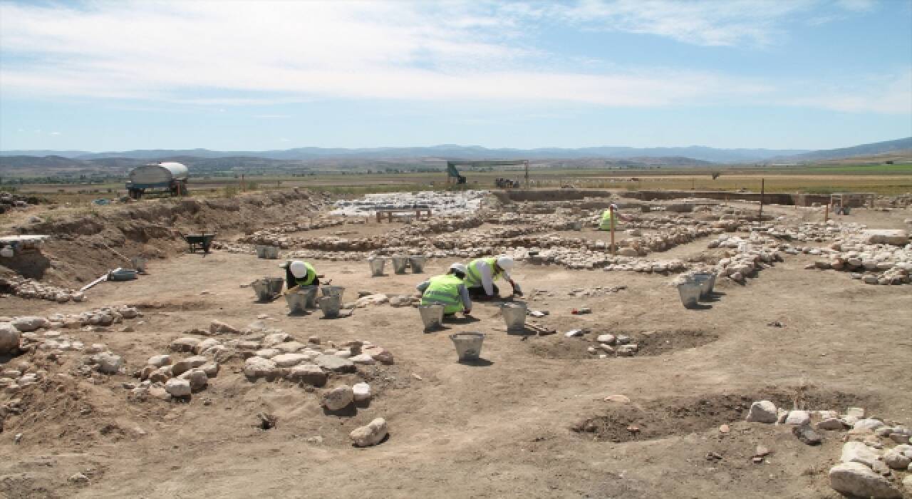 Oluz Höyük kazı alanında Pers sarayının mutfağına ulaşıldı