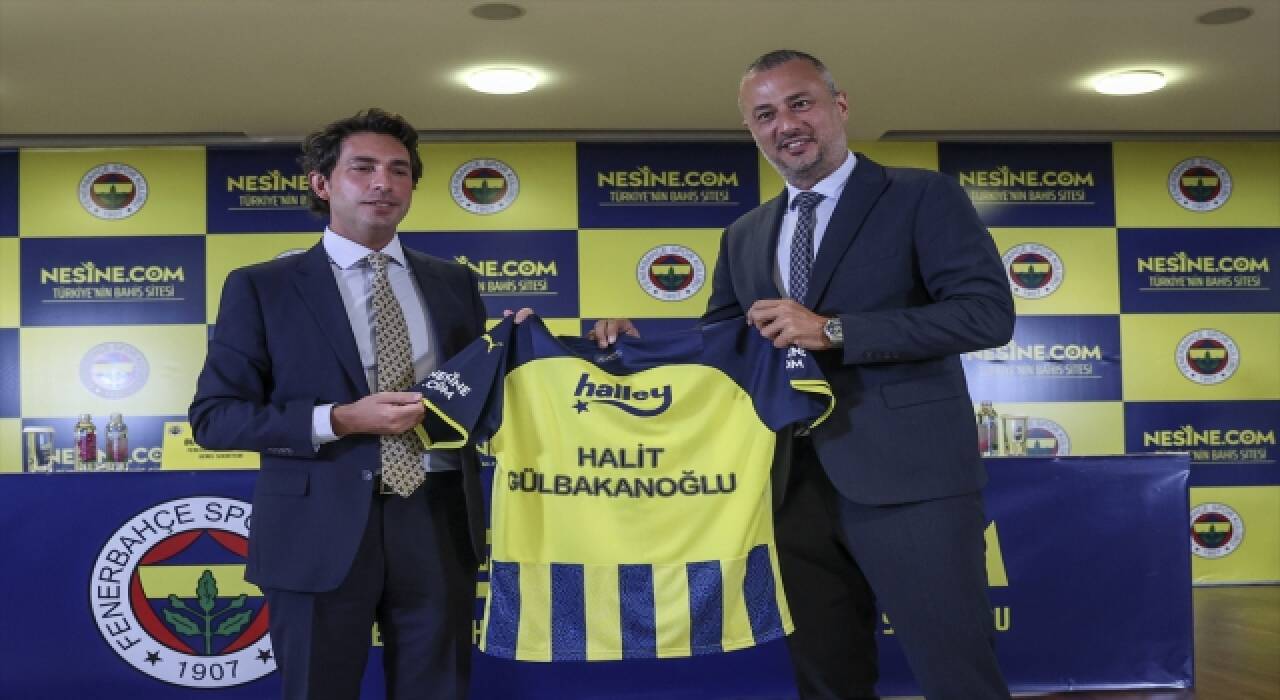 Fenerbahçe, futbol A takımı forma kol sponsorluğu için Nesine.com ile sözleşme imzaladı