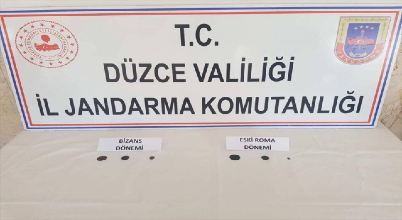 Düzce’de Roma dönemine ait bakır ve bronz sikkeler ele geçirildi