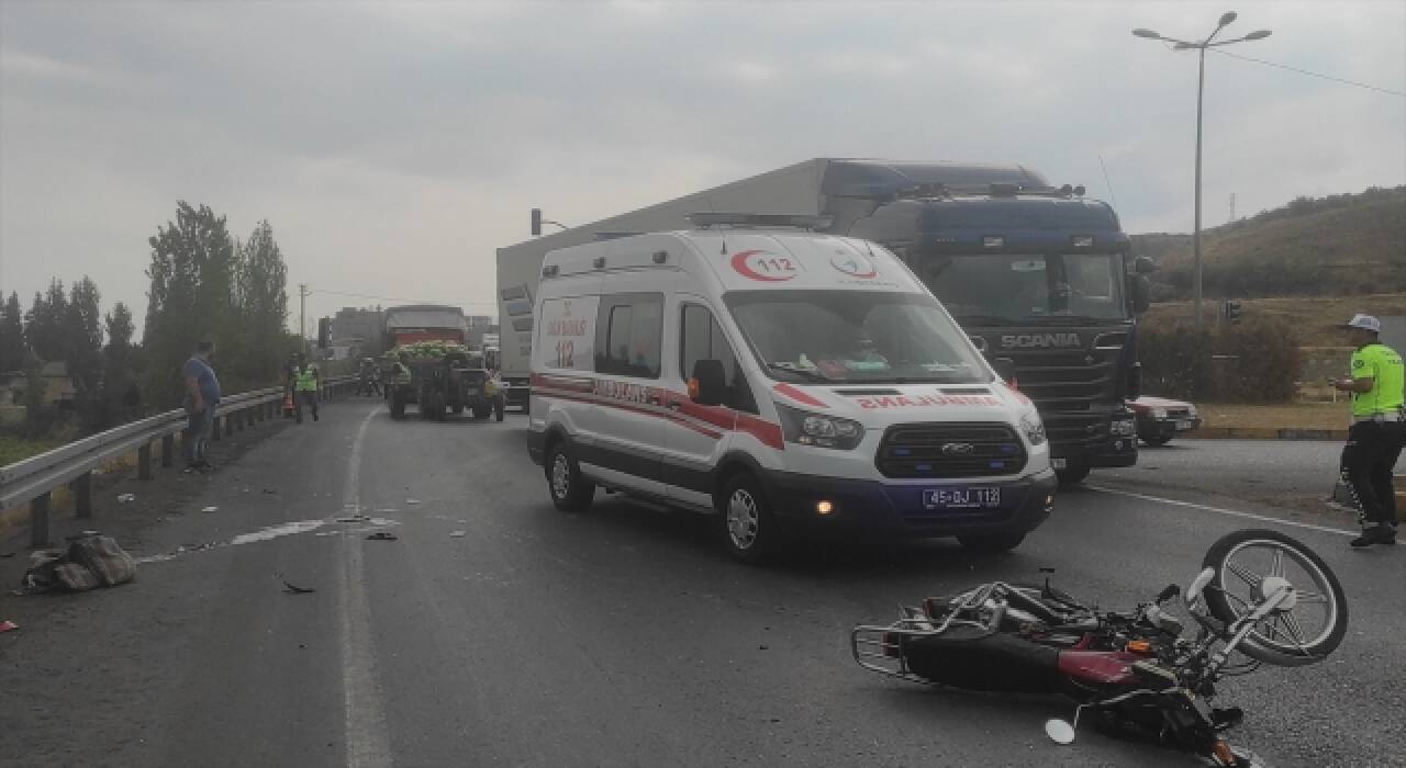 Manisa’da otomobille çarpışan motosikletin sürücüsü öldü