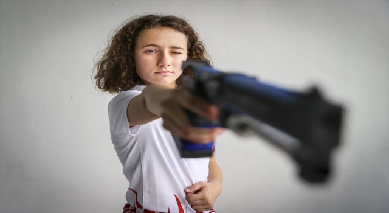 Astımı nedeniyle yönlendirildiği sporda dünya ikincisi oldu