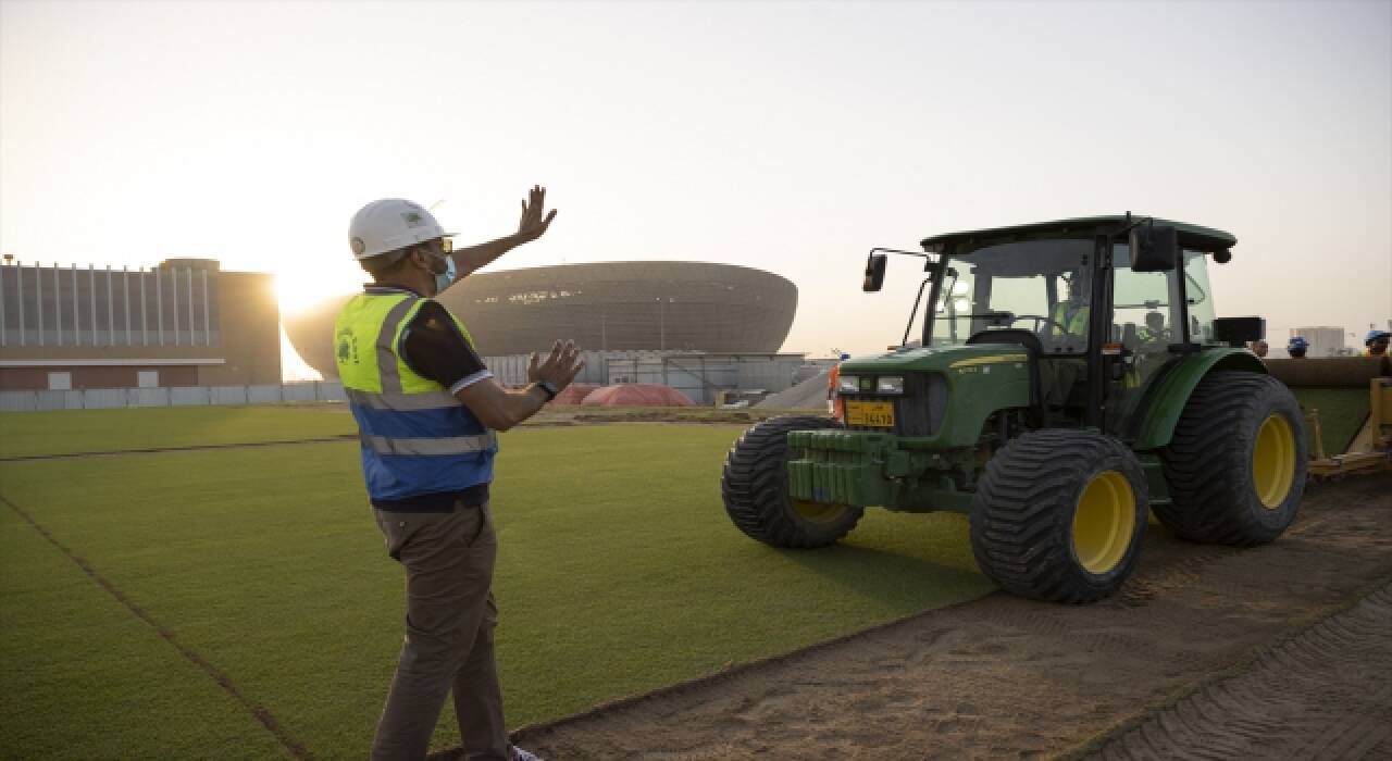 2022 Dünya Kupası final stadının çim halıları tamamlandı