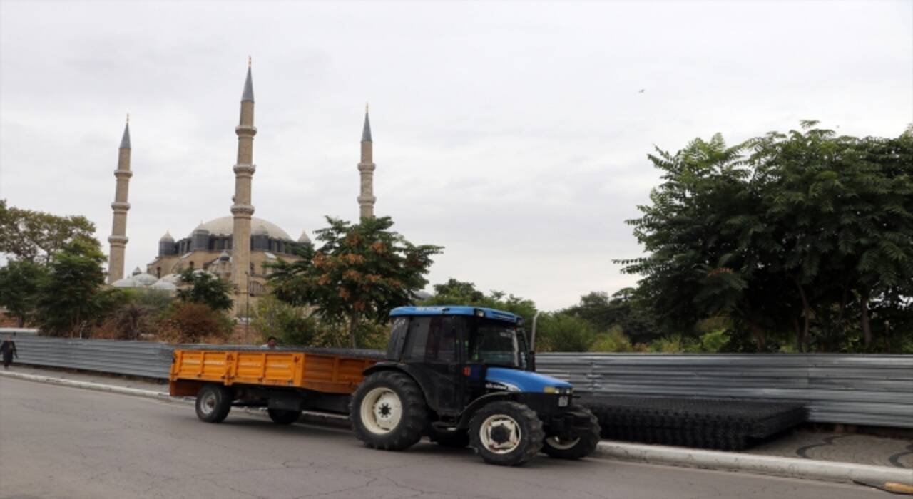 Selimiye Camisi düzenleniyor