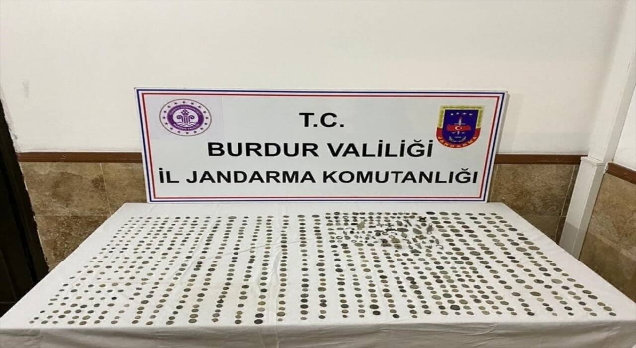 Burdur’da 793 tarihi eser ele geçirildi