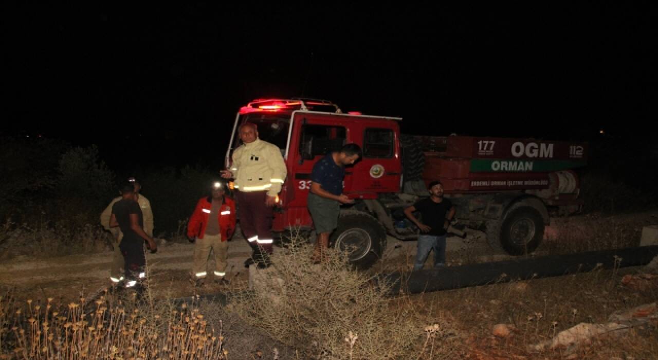 Mersin’de makilik alanda çıkan yangın söndürüldü