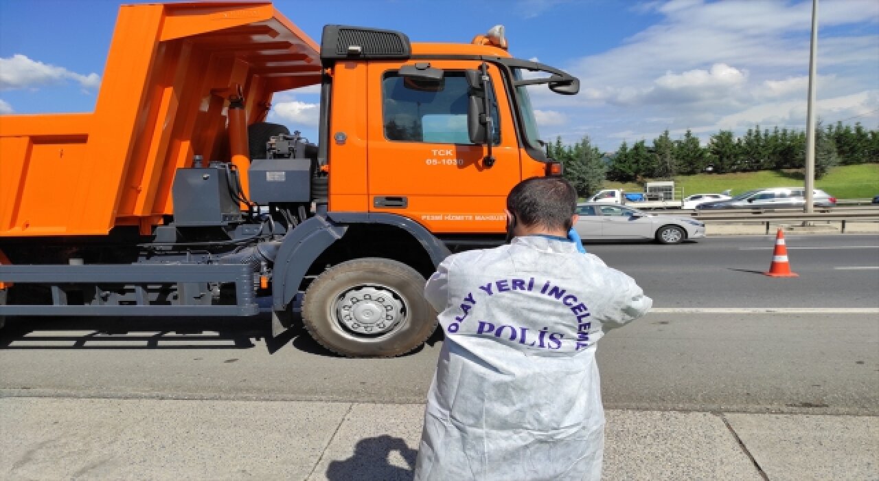 Motosiklet sürücüsü feci şekilde can verdi