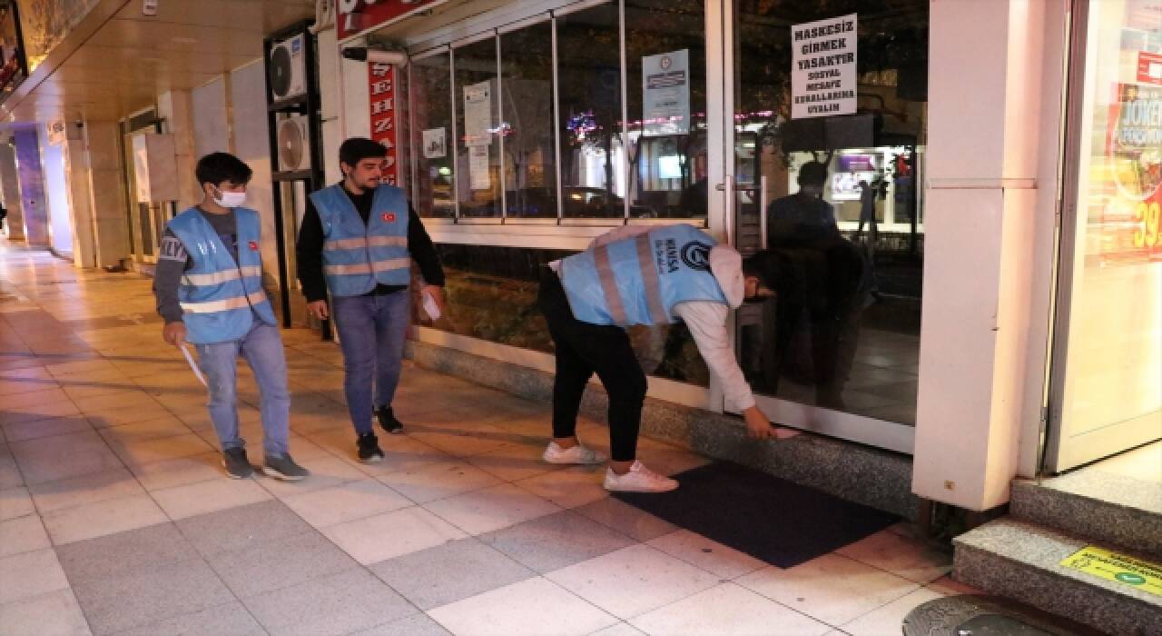 Ahilik Haftası dolayısıyla Manisa’da Ülkü Ocakları esnafa ”siftah parası” bıraktı