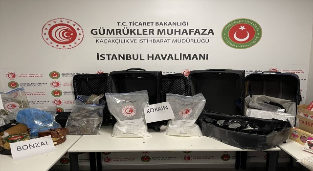 İstanbul Havalimanı’ndaki uyuşturucu operasyonlarında yakalanan 7 şüpheli tutuklandı