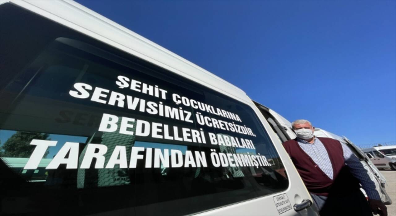 Erzurumlu servisçi şehit çocuklarını ücretsiz taşıyor