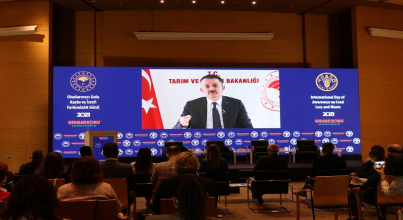 Tarım ve Orman Bakanı Pakdemirli: ”Ülkemizde her yıl neredeyse 19 milyon ton gıda ziyan oluyor”