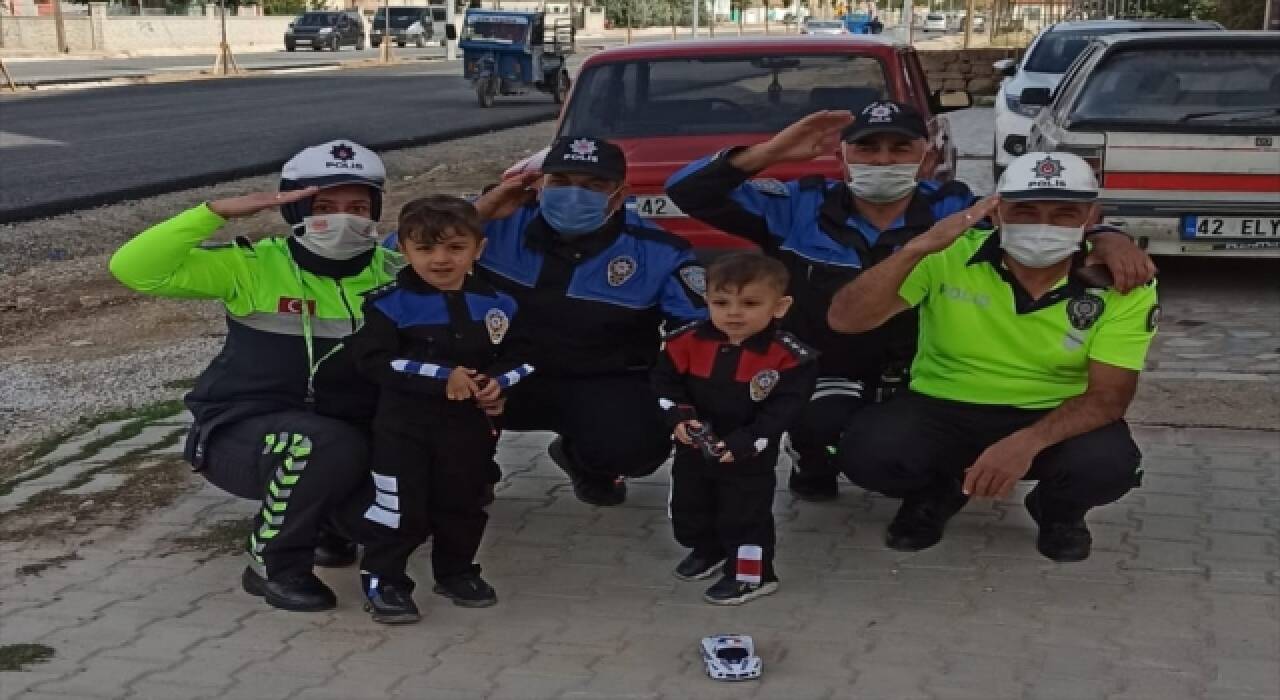 Konya’da polis kas hastası kardeşlerin polis olma hayalini gerçekleştirdi