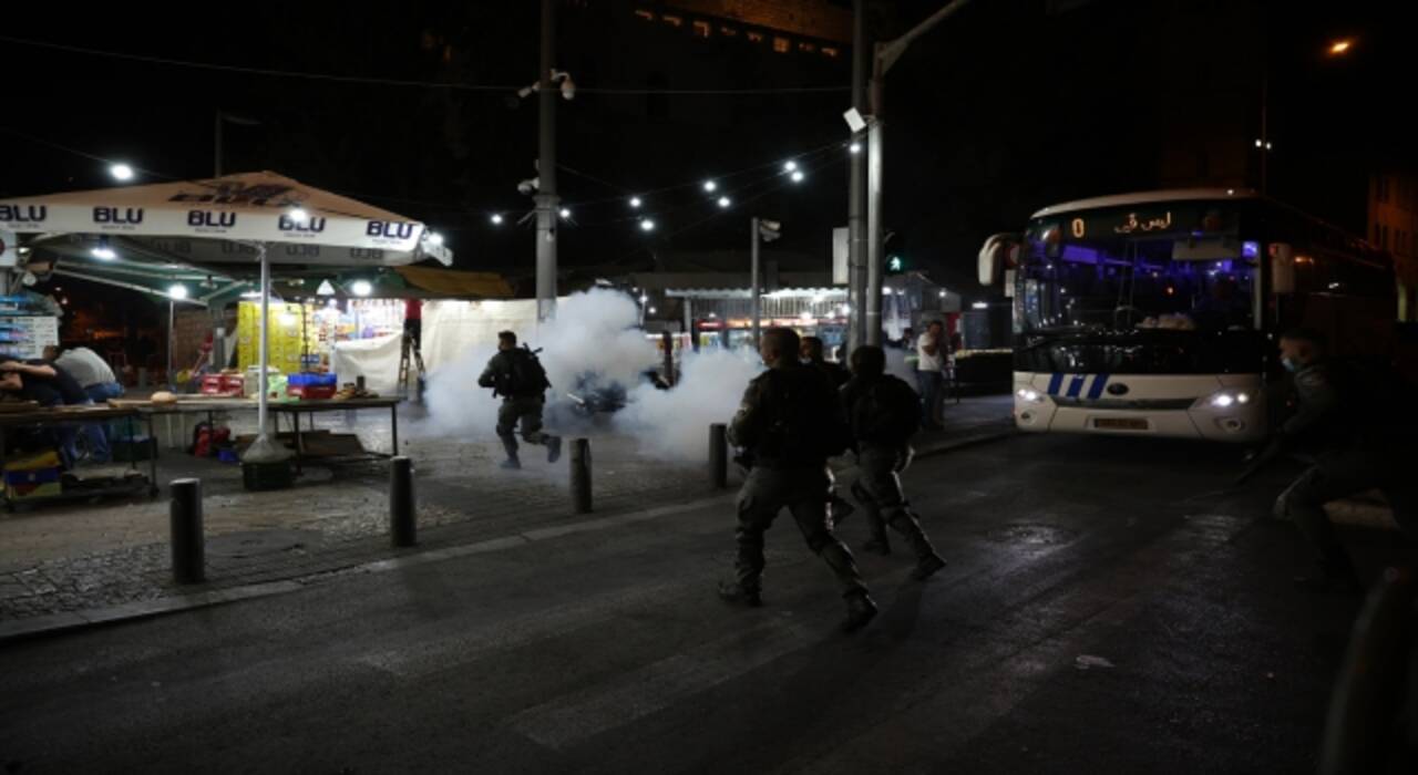 İsrail polisinden Filistinli gençlere müdahale