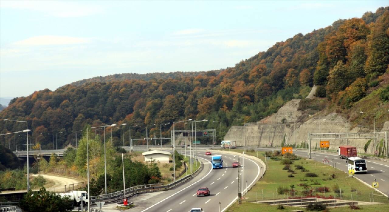 Bolu Dağı’nda sonbaharın renkleri havadan görüntülendi