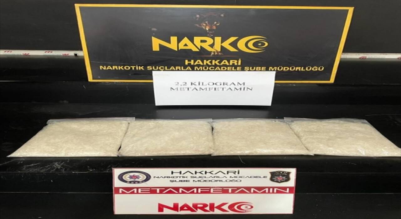 Hakkari’de bir kişi 2 kilo 200 gram sentetik uyuşturucu ile yakalandı 