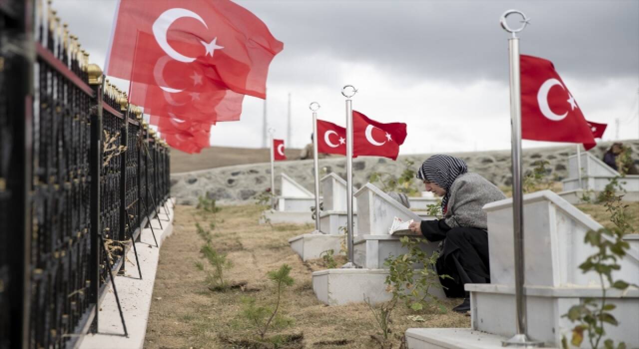 33 Yavi şehidi, katliamın 28. yılında anıldı