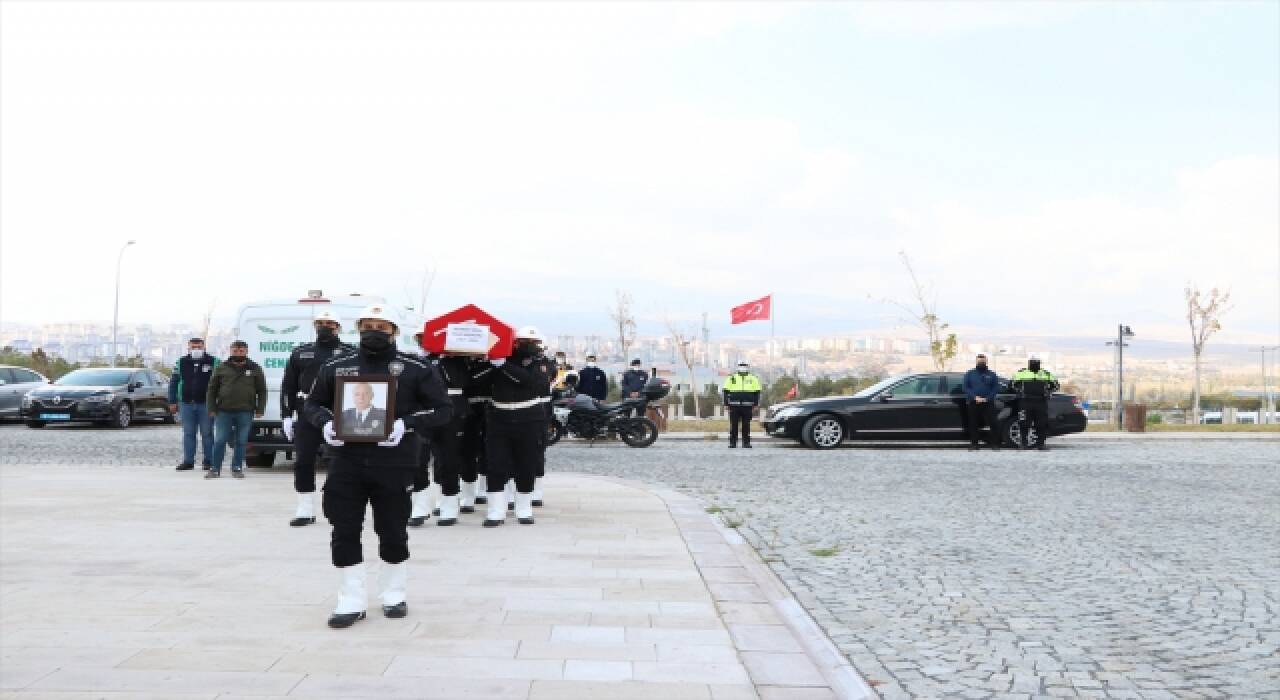 Trafik kazasında ölen polis memuru için tören düzenlendi