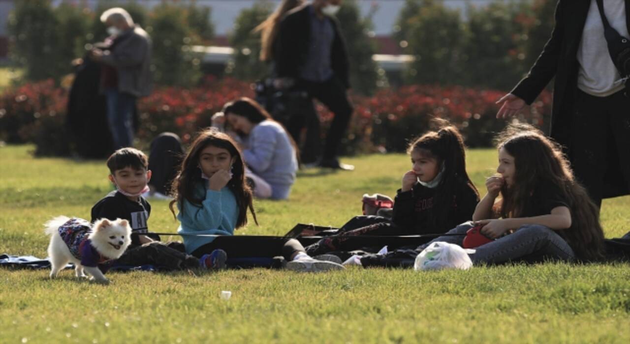 Başkent Millet Bahçesi’nde hafta sonu yoğunluğu yaşandı