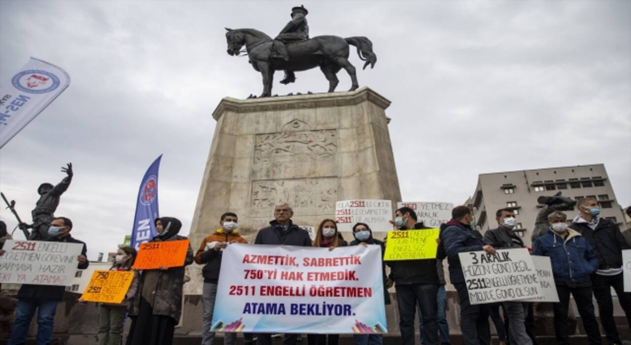 Engelli öğretmen adaylarından atama talebi