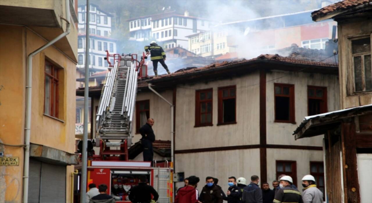 Kastamonu’da yangın: 3 yaralı