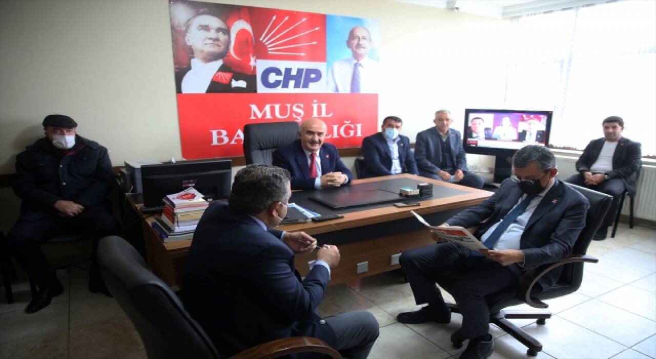 CHP Grup Başkanvekili Özgür Özel Muş’ta