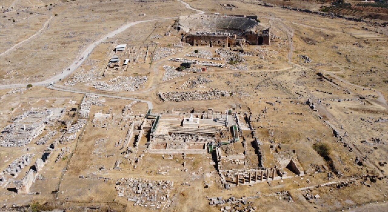 Hierapolis’te Helenistik döneme ait iki ev kalıntısı bulundu