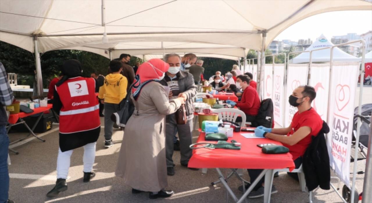 Kendileri küçük kalpleri büyük öğrenciler Türkiye’ye ”can” oldu