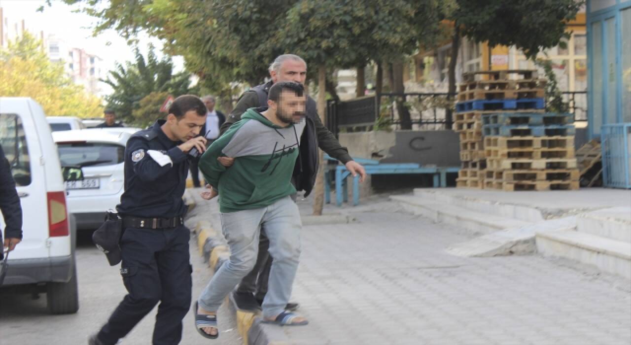 Gaziantep’te ailesini silahla rehine aldı!