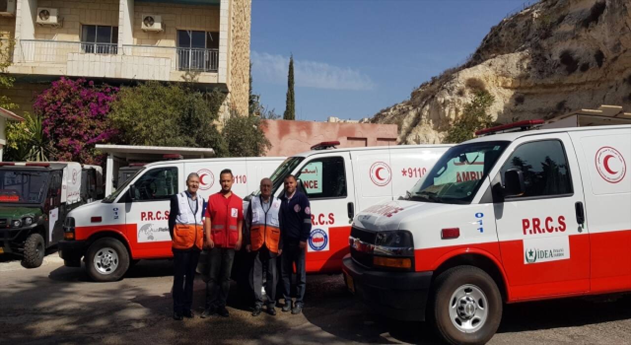 Türk Kızılaydan Filistin’e ambulans bağışı