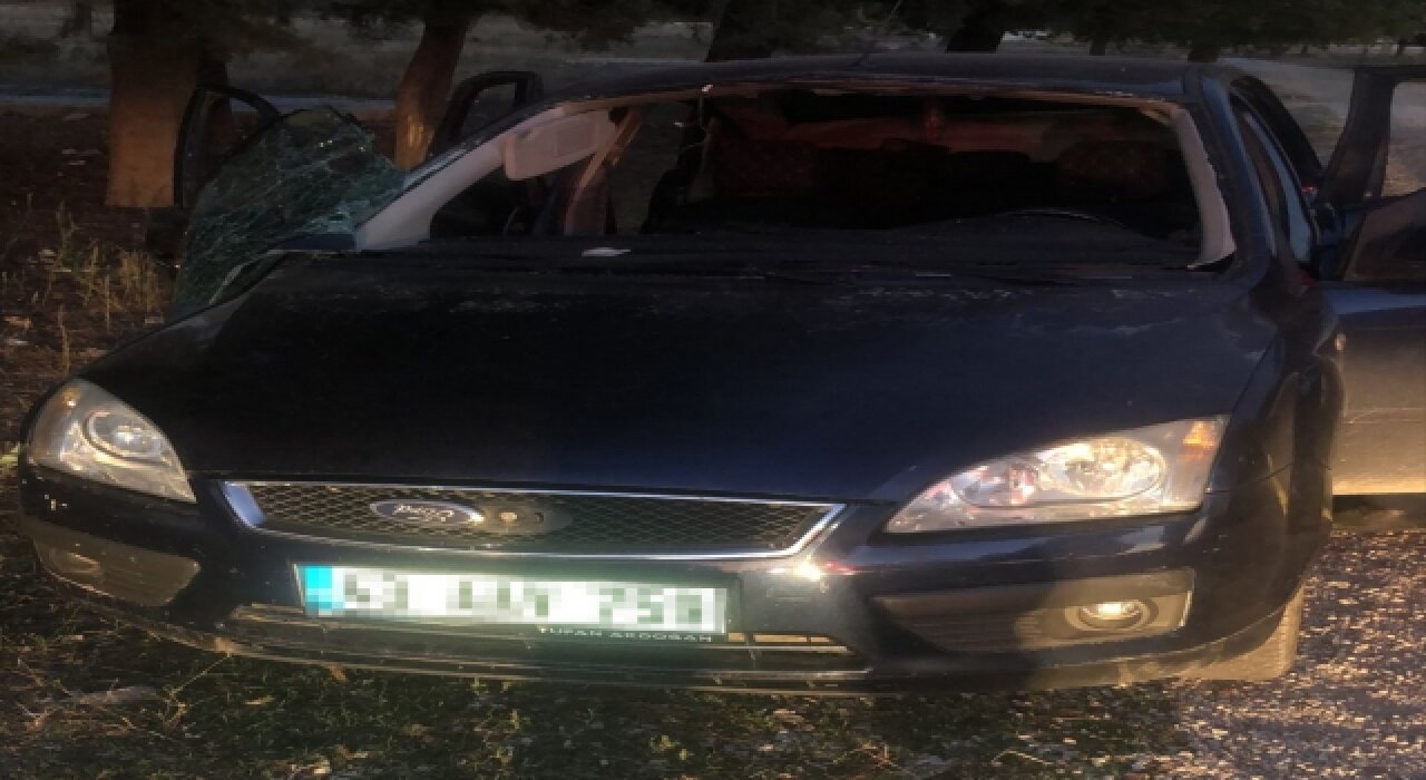 Denizli’de park halindeki otomobilde çakmak gazı tüpü patladı: 2 yaralı