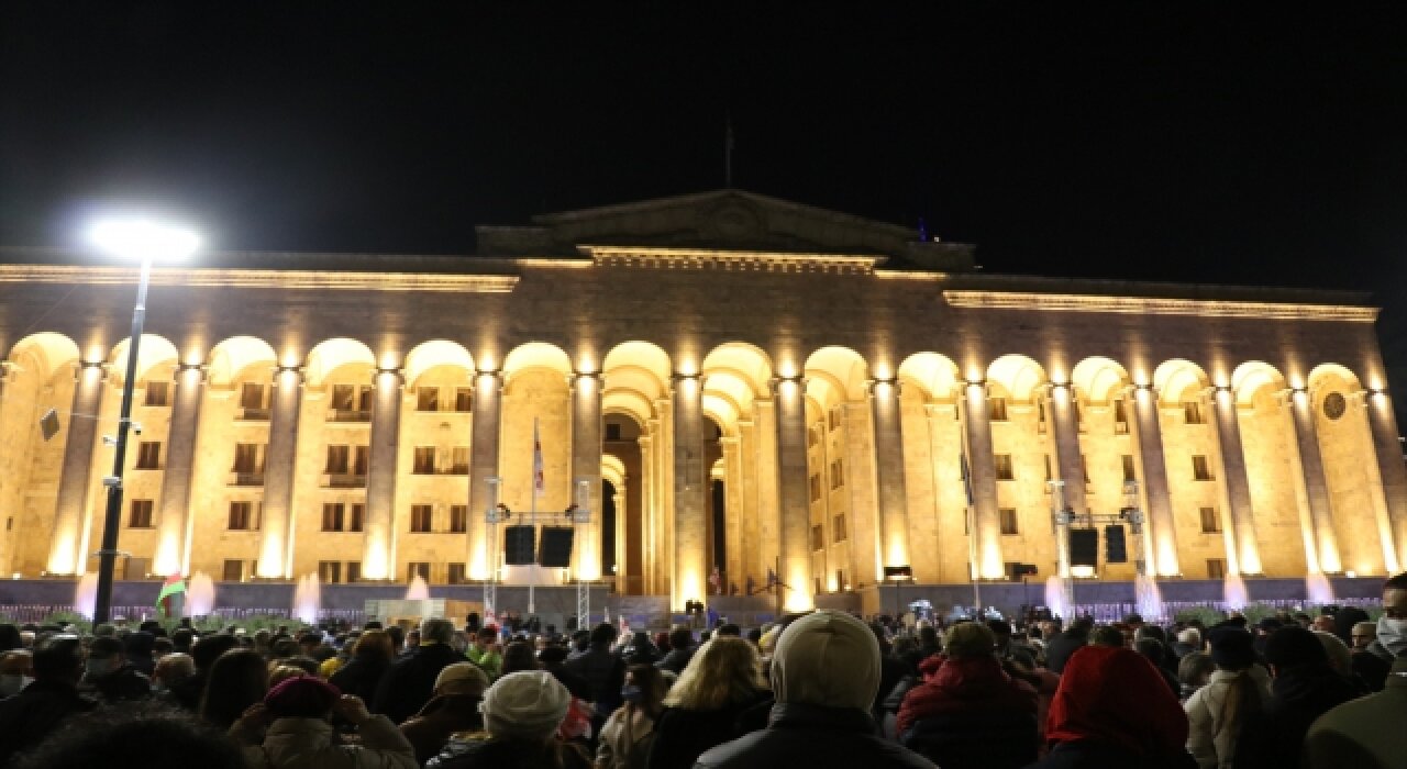 Gürcistan’da Saakaşvili’ye destek gösterileri devam ediyor