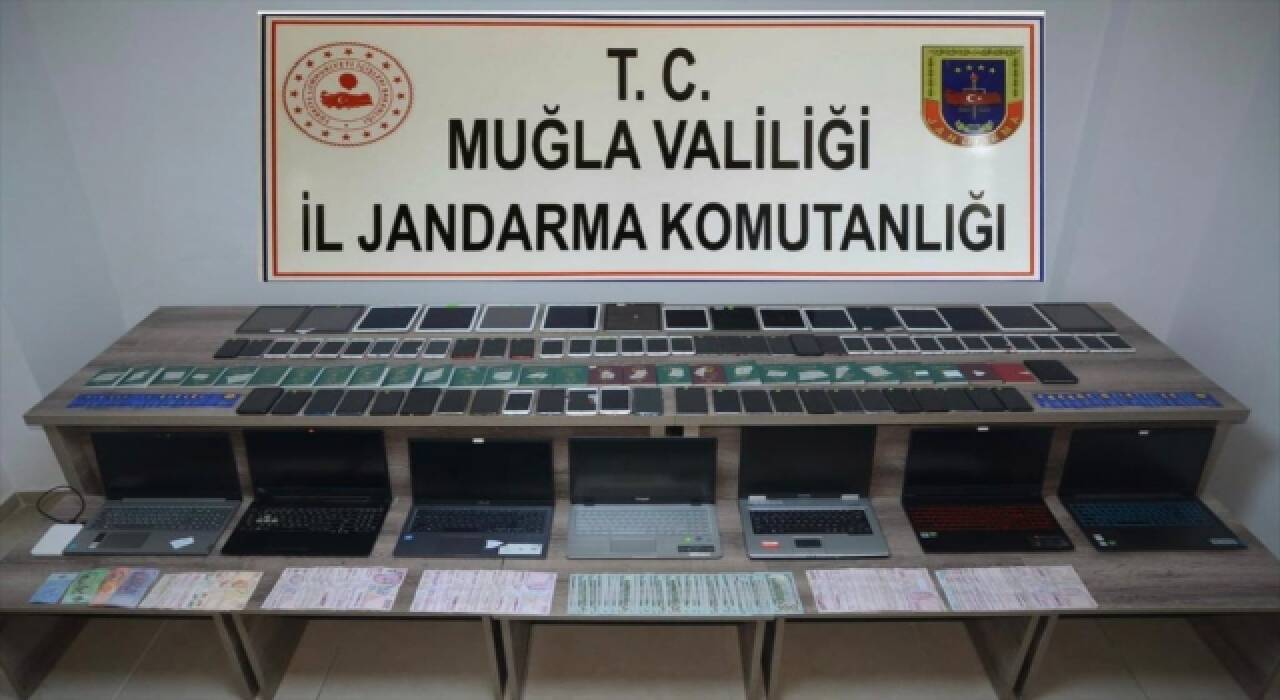 Muğla’da ”insan ticareti ve uluslararası siber dolandırıcılık” operasyonunda 27 gözaltı