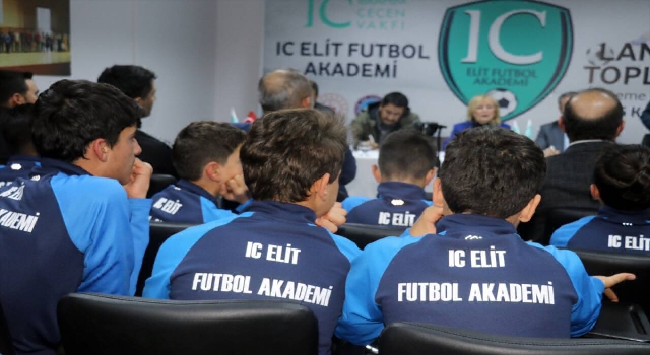 Ağrı’da kurulan akademiyle milli takıma futbolcu gönderilmesi hedefleniyor