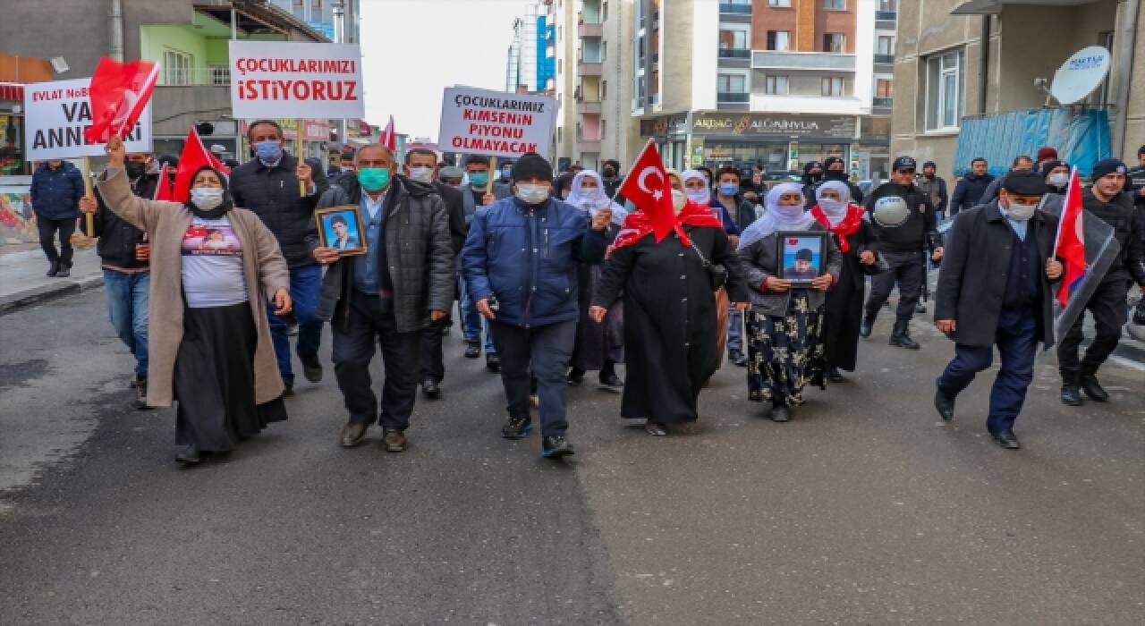 Vanlı aileler çocukları için eylemde