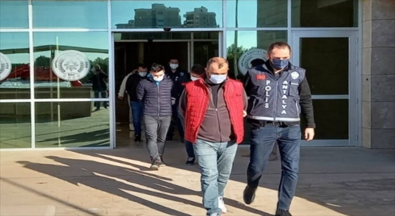 Antalya merkezli 3 ilde ”hayali konteyner” operasyonunda 2 tutuklama