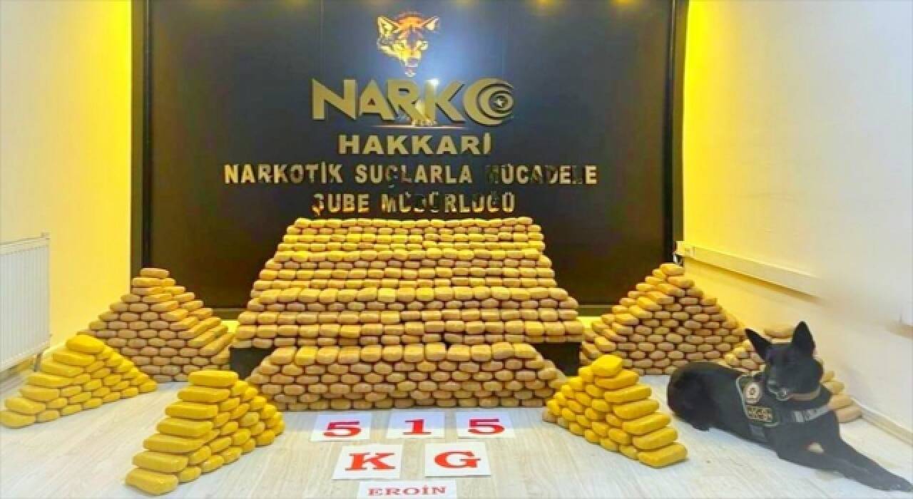 İçişleri Bakanı Soylu, Hakkari’de 515 kilogram eroinin ele geçirildiğini bildirdi