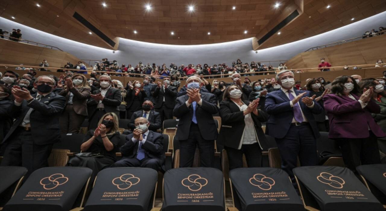 CHP Genel Başkanı Kılıçdaroğlu, Yunus Emre Yılı Özel Konseri’ni izledi