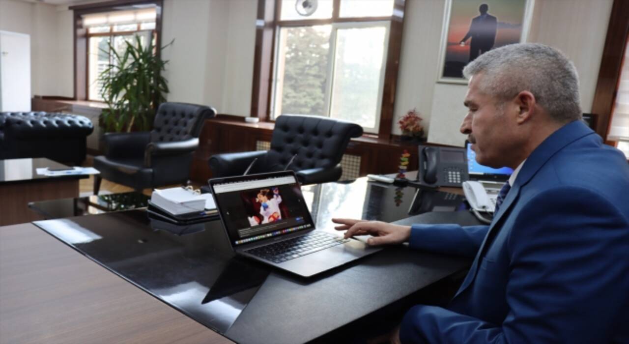 Adıyaman İl Emniyet Müdürü Ergüder, AA’nın ”Yılın Fotoğrafları” oylamasına katıldı