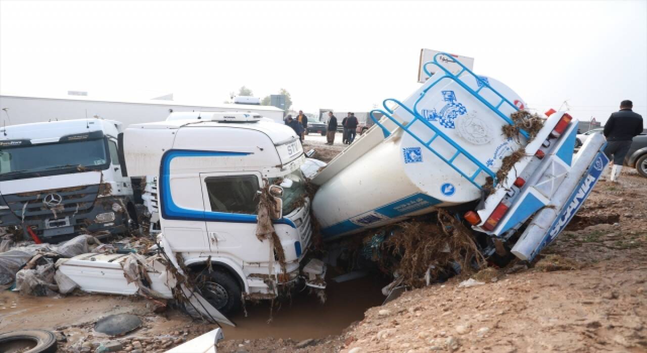 Irak’ta sel 8 kişinin ölümüne yol açtı