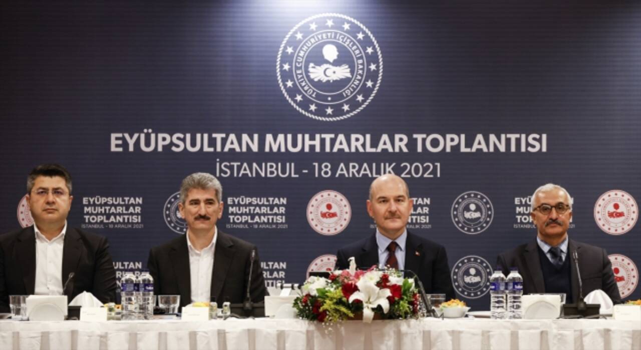 Soylu, Eyüpsultan’da muhtarlarla birlikte