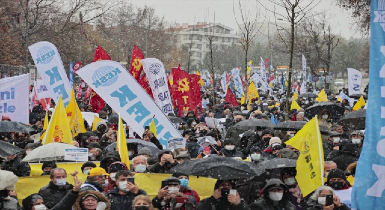 KESK ”emekten yana bütçe” talebiyle miting düzenledi