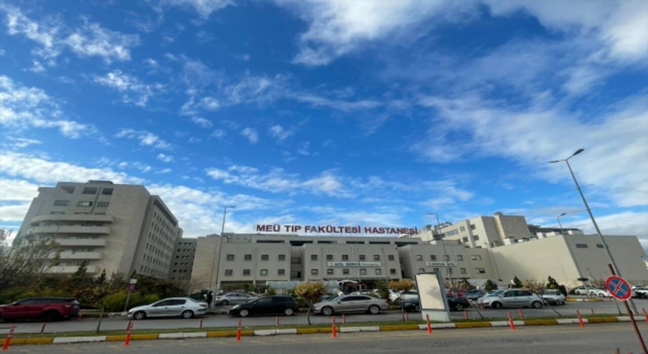 Sanatçı İzzet Altınmeşe’nin oğlu Mersin’de yaşamını yitirdi