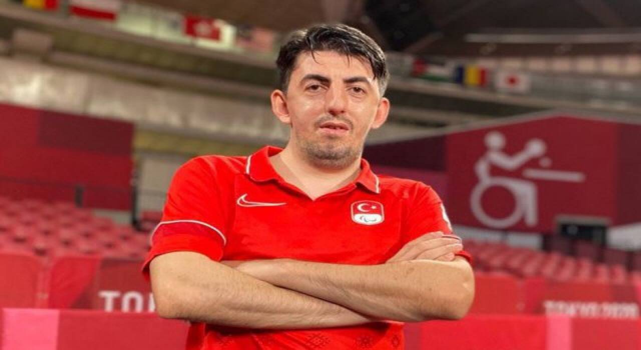 Abdullah Öztürk altın madalya kazandı!